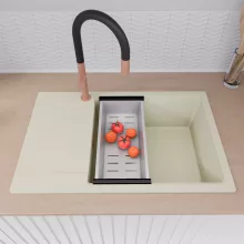 HD Onyx White 78-XL egymedencés mosogatótálca szett, vágódeszkával, acél csepegtetőráccsal és kosárral, csepegtetőtálcával, tört fehér színben, szálcsiszolt réz leeresztő szifonnal