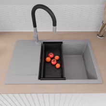 HD Onyx Grey 78-XL egymedencés gránit mosogatótálca szett, csepegtetőtálcával, vágódeszkával, acél csepegtetőráccsal és matt fekete kosárral, alpesi szürke színben, szálcsiszolt króm leeresztő szifonnal