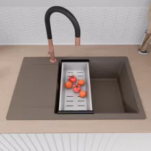 HD Onyx Tortora 78-XL egymedencés gránit mosogatótálca szett, csepegtetőtálcával, vágódeszkával, matt fekete csepegtetőráccsal és krómozott kosárral, tortora színben, szálcsiszolt réz leeresztő szifonnal