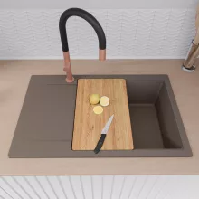 HD Onyx Tortora 78-XL egymedencés gránit mosogatótálca szett, csepegtetőtálcával, vágódeszkával, matt fekete csepegtetőráccsal, tortora színben, szálcsiszolt réz leeresztő szifonnal