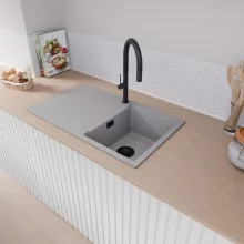 HD Onyx Grey 86 egymedencés gránit mosogatótálca, vágódeszkával, alpesi szürke színben, matt fekete leeresztő szifonnal