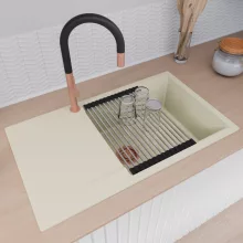 HD Onyx White 86-XL egymedencés mosogatótálca szett, acél csepegtetőráccsal és matt fekete kosárral, csepegtetőtálcával, tört fehér színben, szálcsiszolt réz leeresztő szifonnal