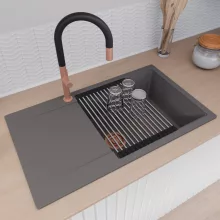 HD Onyx Antracit 86-XL egymedencés gránit mosogatótálca szett, csepegtetőtálcával, vágódeszkával, acél csepegtetőráccsal és matt fekete kosárral, matt antracit színben, szálcsiszolt réz leeresztő szifonnal