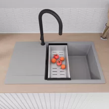 HD Onyx Grey 86-XL egymedencés gránit mosogatótálca szett, csepegtetőtálcával, vágódeszkával, matt fekete csepegtetőráccsal és krómozott kosárral, alpesi szürke színben, matt fekete leeresztő szifonnal