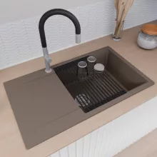 HD Onyx Tortora 86-XL egymedencés gránit mosogatótálca szett, csepegtetőtálcával, vágódeszkával, matt fekete csepegtetőráccsal és kosárral, tortora színben, szálcsiszolt króm leeresztő szifonnal