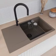 HD Onyx Tortora 86-XL egymedencés gránit mosogatótálca szett, csepegtetőtálcával, vágódeszkával, matt fekete csepegtetőráccsal és krómozott kosárral, tortora színben, matt fekete leeresztő szifonnal