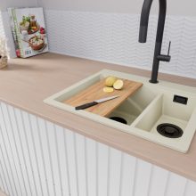 HD Aspen White 58 kétmedencés gránit mosogatótálca szett, vágódeszkával, matt fekete csepegtetőkosárral, tört fehér színben, matt fekete leeresztő szifonnal