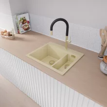 HD Aspen Beige 58 kétmedencés gránit mosogatótálca, soft bézs színben, szálcsiszolt arany leeresztő szifonnal