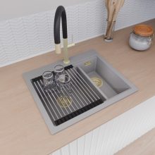 HD Aspen Grey 58 kétmedencés gránit mosogatótálca szett, acél csepegtetőráccsal és matt fekete kosárral, alpesi szürke színben, szálcsiszolt arany leeresztő szifonnal