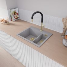 HD Aspen Grey 58 kétmedencés gránit mosogatótálca, vágódeszkával, alpesi szürke színben, szálcsiszolt arany leeresztő szifonnal