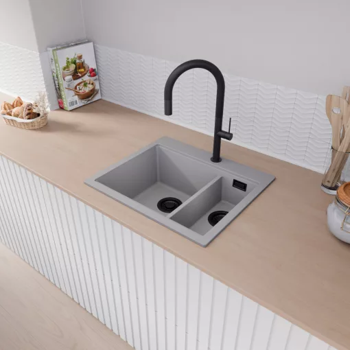 HD Aspen Grey 58 kétmedencés gránit mosogatótálca, vágódeszkával, alpesi szürke színben, matt fekete leeresztő szifonnal