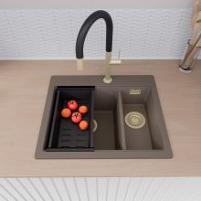 HD Aspen Tortora 58 kétmedencés gránit mosogatótálca szett, matt fekete csepegtetőráccsal és kosárral, tortora színben, szálcsiszolt arany leeresztő szifonnal