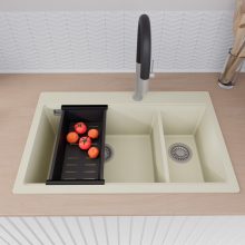 HD Aspen White 78 kétmedencés gránit mosogatótálca szett, vágódeszkával, acél csepegtetőráccsal és matt fekete kosárral, tört fehér színben, szálcsiszolt króm leeresztő szifonnal