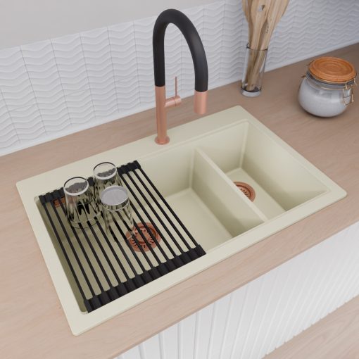 HD Aspen White 78 kétmedencés gránit mosogatótálca szett, vágódeszkával, matt fekete csepegtetőráccsal és kosárral, tört fehér színben, szálcsiszolt réz leeresztő szifonnal