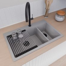 HD Aspen Grey 78 kétmedencés gránit mosogatótálca szett, vágódeszkával, acél csepegtetőráccsal és matt fekete kosárral, alpesi szürke színben, matt fekete leeresztő szifonnal