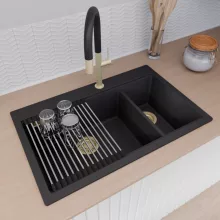 HD Aspen Black 78 kétmedencés gránit mosogatótálca szett, acél csepegtetőráccsal és matt fekete kosárral, matt fekete színben, szálcsiszolt arany leeresztő szifonnal