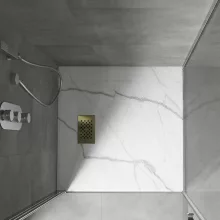 HD Marco+ White Marble 80x80/90x90 SMC kompozit slim szögletes kőhatású zuhanytálca, arany színű ráccsal, 2,6 cm magas, szifon nélkül