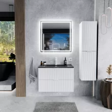 HD Ravello Matt White 60 komplett fürdőszoba bútor szett fali mosdószekrénnyel, matt fehér fogantyúkkal, matt fekete slim mosdóval, tükörrel és magasszekrénnyel