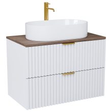 HD Rapallo Matt White 60 komplett fürdőszoba bútor szett fali mosdószekrénnyel, szálcsiszolt arany fogantyúval, tölgyfa színű mosdópulttal, tükörrel és magasszekrénnyel