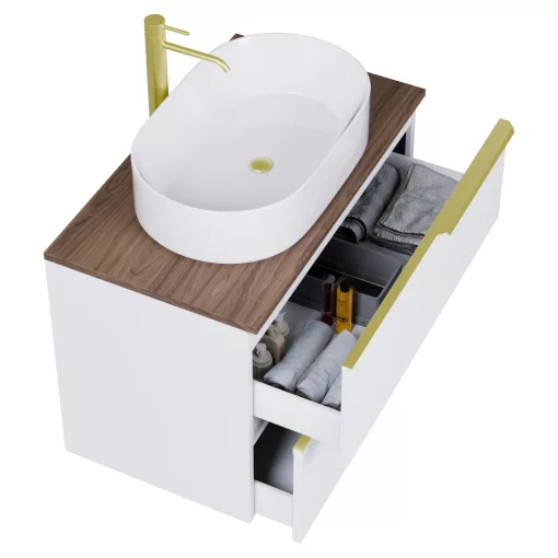 HD Carona Matt White 60 komplett fürdőszoba bútor szett fali mosdószekrénnyel, szálcsiszolt arany fogantyúkkal, tölgyfa színű mosdópulttal, tükörrel és magasszekrénnyel