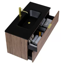 HD Palermo Oak 100 komplett fürdőszoba bútor fali mosdószekrénnyel, szálcsiszolt arany fogantyúkkal, matt fekete slim mosdóval és tükörrel