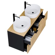 HD Palma Black 120 komplett fürdőszoba bútor fali mosdószekrénnyel, hikoridió színű mosdópulttal, matt fekete fogantyúkkal és tükörrel