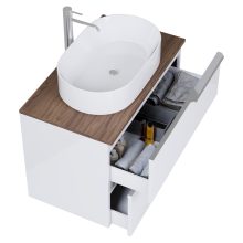 HD Carona Lacquer White 60 komplett fürdőszoba bútor fali mosdószekrénnyel, fényes króm fogantyúkkal, tölgyfa színű mosdópulttal és tükörrel