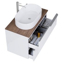 HD Carona Lacquer White 60 komplett fürdőszoba bútor szett fali mosdószekrénnyel, szálcsiszolt króm fogantyúkkal, tölgyfa színű mosdópulttal, tükörrel és magasszekrénnyel