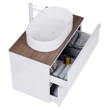 HD Carona Lacquer White 60 komplett fürdőszoba bútor szett fali mosdószekrénnyel, matt fehér fogantyúkkal, tölgyfa színű mosdópulttal, tükörrel és magasszekrénnyel