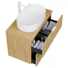 HD Palma Hickory 60 komplett fürdőszoba bútor szett fali mosdószekrénnyel, hikoridió színű mosdópulttal, matt fehér fogantyúkkal, tükörrel és magasszekrénnyel