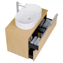 HD Carona Hickory 60 komplett fürdőszoba bútor szett fali mosdószekrénnyel, fényes króm fogantyúkkal, hikoridió színű mosdópulttal, tükörrel és magas szekrénnyel