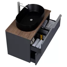 HD Carona Matt Antracit 60 komplett fürdőszoba bútor szett fali mosdószekrénnyel, szálcsiszolt króm fogantyúkkal, tölgyfa színű mosdópulttal, tükörrel és magasszekrénnyel