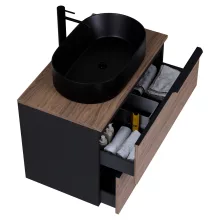 HD Carona Black-Oak 60 komplett fürdőszoba bútor szett fali mosdószekrénnyel, matt fekete fogantyúkkal, tölgyfa színű mosdópulttal, tükörrel és magasszekrénnyel