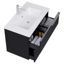 HD Cremona Matt Black 60 komplett fürdőszoba bútor szett fali mosdószekrénnyel, szálcsiszolt króm fogantyúkkal, fényes fehér slim mosdóval, tükörrel és magasszekrénnyel