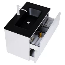 HD Cremona Lacquer White 80 komplett fürdőszoba bútor szett fali mosdószekrénnyel, matt fehér fogantyúkkal, matt fekete slim mosdóval, tükörrel és magasszekrénnyel