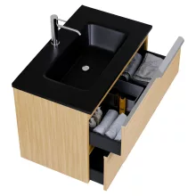 HD Cremona Hickory 80 komplett fürdőszoba bútor szett fali mosdószekrénnyel, fényes króm fogantyúkkal, matt fekete slim mosdóval, tükörrel és magas szekrénnyel