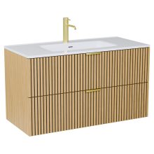 HD Parma Hickory 100 komplett fürdőszoba bútor fali mosdószekrénnyel, szálcsiszolt arany fogantyúkkal és tükörrel