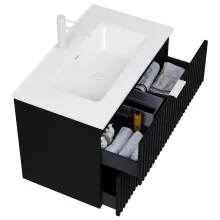 HD Ravello Matt Black 60 komplett fürdőszoba bútor fali mosdószekrénnyel, matt fehér fogantyúkkal és tükörrel