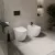   HD Lea Glossy White perem nélküli mély öblítésű íves álló WC slim "L" tetővel és matt fekete zsanérral