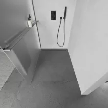 HD Arlo+ Matt Gun Grey Walk-In zuhanyfal 8 mm vastag vízlepergető biztonsági matt üveggel, 200 cm magas, szürke profillal és távtartóval