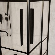 HD Dior+ Black 100x100 szögletes két tolóajtós zuhanykabin fehér slim zuhanytálcával és fekete szifonnal, fekete elemekkel, 190 cm magas