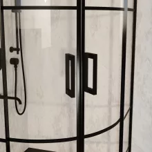 HD Dior Black 80x80 íves két tolóajtós zuhanykabin fekete slim zuhanytálcával és fekete szifonnal, fekete elemekkel, 190 cm magas