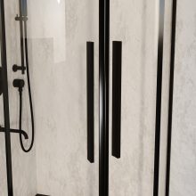 HD Elio+ Black 80x80 íves két tolóajtós zuhanykabin fekete slim zuhanytálcával és fekete szifonnal, fekete elemekkel, 190 cm magas