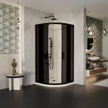 HD Fusion 90x90 íves két tolóajtós sötétített zuhanykabin fehér slim zuhanytálcával és fekete szifonnal, fekete színű elemekkel, 190 cm magas