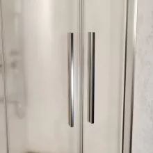 HD Nova+ 80x80 íves két tolóajtós matt zuhanykabin fekete slim zuhanytálcával és króm szifonnal, krómozott elemekkel, 190 cm magas