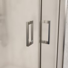 HD Nova aszimmetrikus szögletes két tolóajtós matt zuhanykabin fehér slim zuhanytálcával és króm szifonnal, krómozott elemekkel, 190 cm magas
