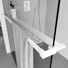 HD Velence+ Black-White Walk-In zuhanyfal 8 mm vastag vízlepergető biztonsági üveggel, 200 cm magas, fehér profillal és távtartóval, fekete kerettel