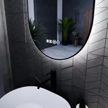 HD Light Black 50 cm széles fali ovális LED okostükör fekete slim kerettel, ambient világítással, érintőkapcsolóval, digitális órával és páramentesítő funkcióval
