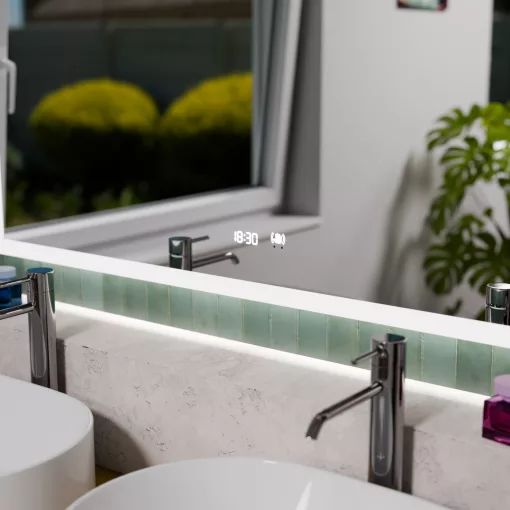 HD Versailles 120 cm széles fali szögletes LED okostükör akril kerettel, ambient világítással, mozgásérzékelővel, digitális órával és páramentesítő funkcióval