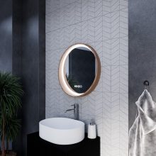 HD Amazon Oak 60 cm széles fali kerek LED okostükör tölgyfa színű kerettel, érintőkapcsolóval, digitális órával és páramentesítő funkcióval